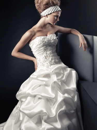 JAI Bridals - Style 9165