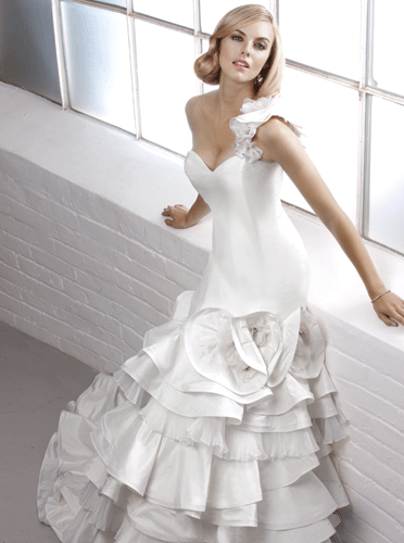 Simone Carvalli - Style 90102 Cleopatra