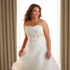 Randy's shopping tips for a full-figured dress